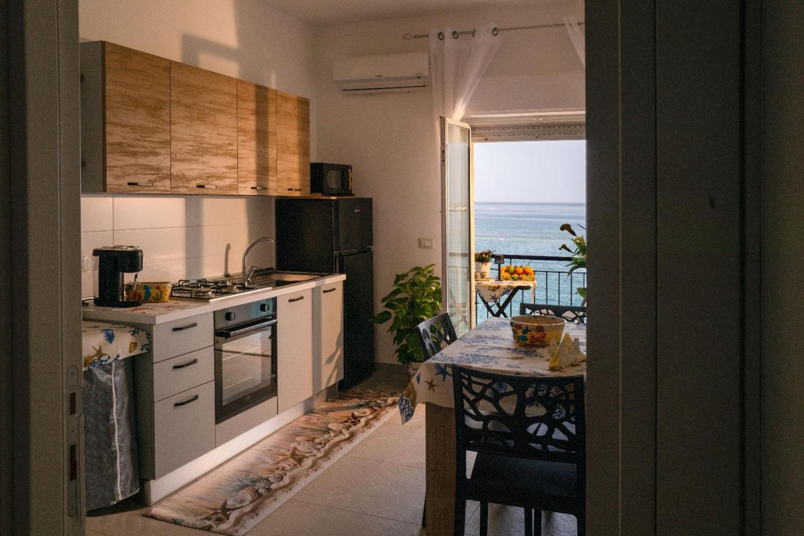 Zia Rina Apartment Naxos ジャルディーニ・ナクソス エクステリア 写真